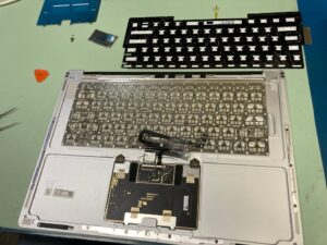 wymiana klawiatury w serwisie laptopfix