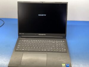 laptop gigabyte po naprawie - serwis warszawa