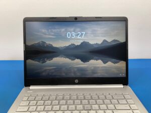 laptop hp po wymianie matrycy w serwisie